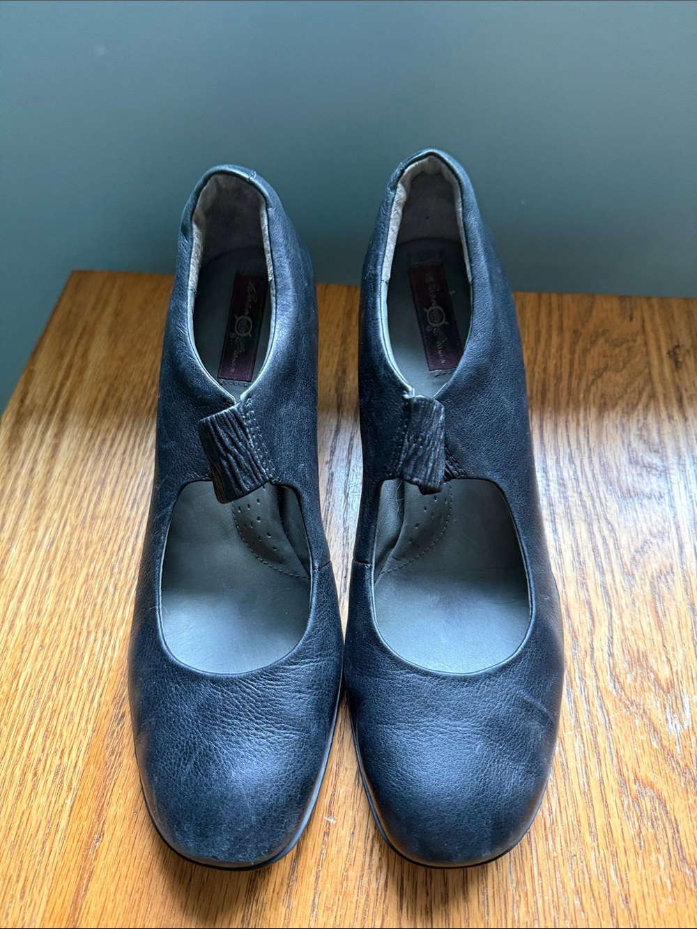Black Crown Comfort Leather Mary Jane Heels